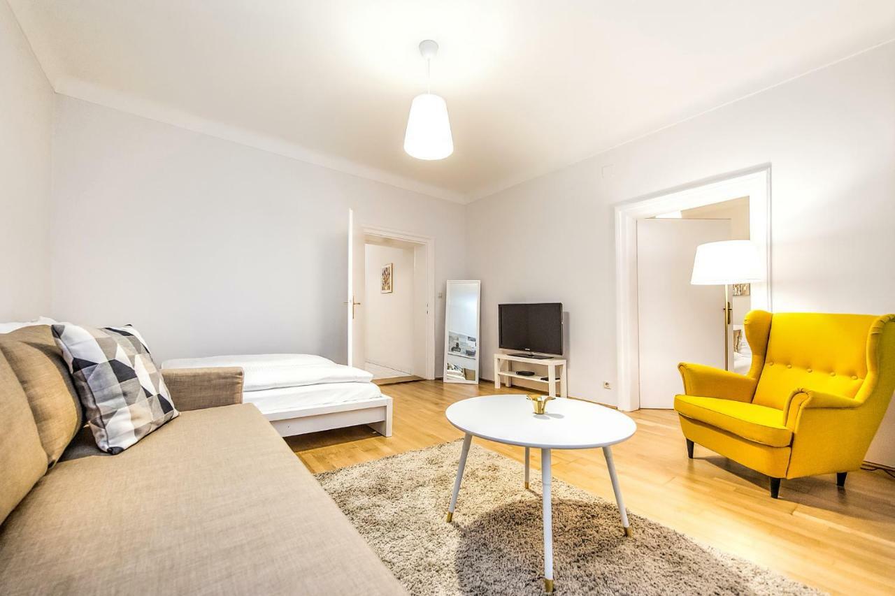 Beautiful City Apartment At Famous Ballgasse Wina Bagian luar foto
